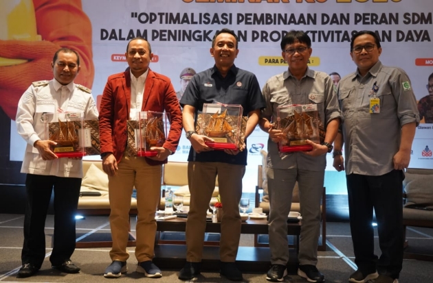 Dirut Semen Tonasa Bahas Bahaya Microsleep di Seminar K3