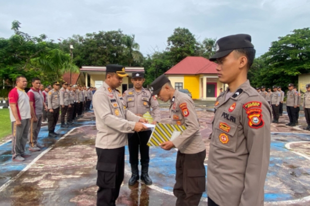 Gagalkan Penyelundupan Sabu, 2 Personel Polres Jeneponto Dapat Penghargaan