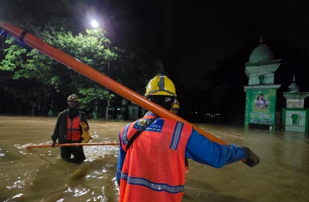 PLN Pulihkan Listrik untuk 19.458 Pelanggan Terdampak Banjir di Sulsel