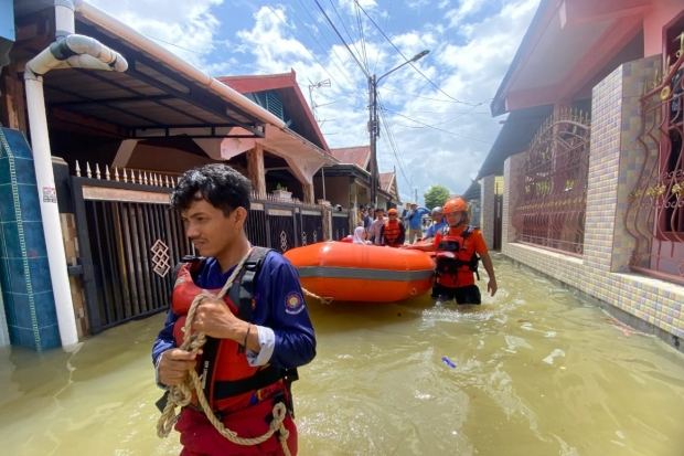 Banjir di Makassar Meluas, Rendam 4 Kecamatan Hingga Badan Jalan