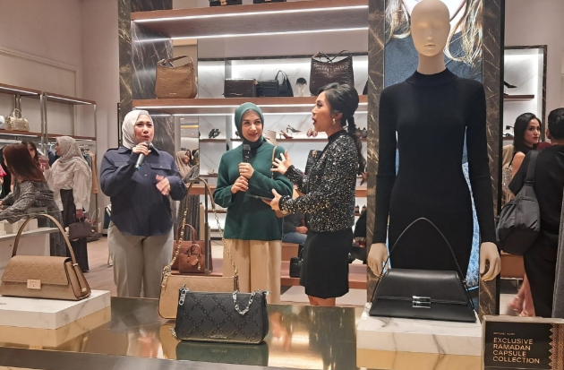 Michael Kors Buka Store di TSM Makassar, Launching Koleksi Ramadan