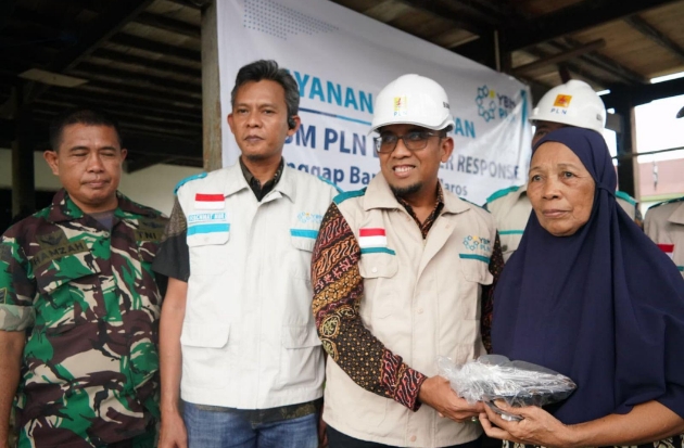 Misi Kemanusiaan, PLN UID Sulselrabar Gerak Cepat Bantu Korban Banjir Maros