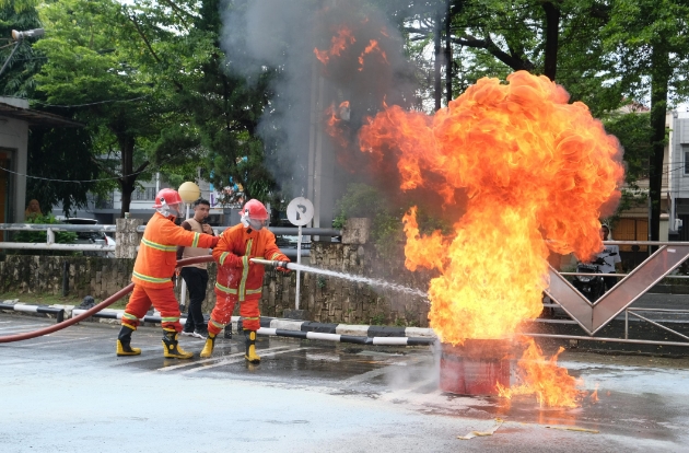 PLN UIP Sulawesi Semarakkan Bulan K3 lewat Lomba Cerdas Cermat & Simulasi Tanggap Darurat