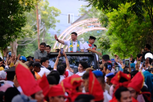 Ribuan Pegawai dan Masyarakat Gowa Lepas AdnanKio