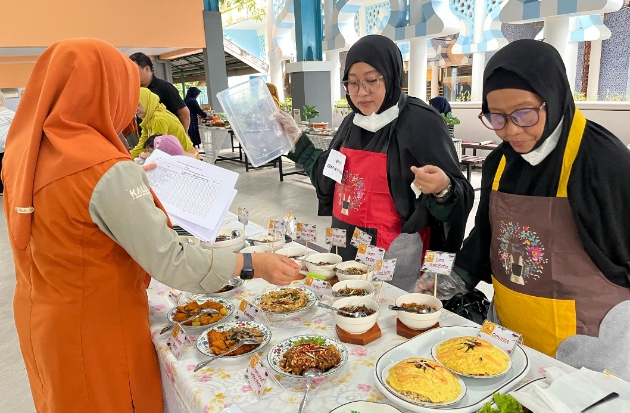 Sekolah Islam Athirah Seleksi 40 Tenant Jajanan Kantin Sehat