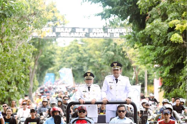 Tiba di Bantaeng, Bupati Uji Nurdin Disambut Masyarakat dengan Buka Puasa Bersama