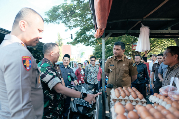 Bupati Uji Nurdin Pimpin TPID Bantaeng Tinjau Pasar Sentral, Harga Masih Stabil