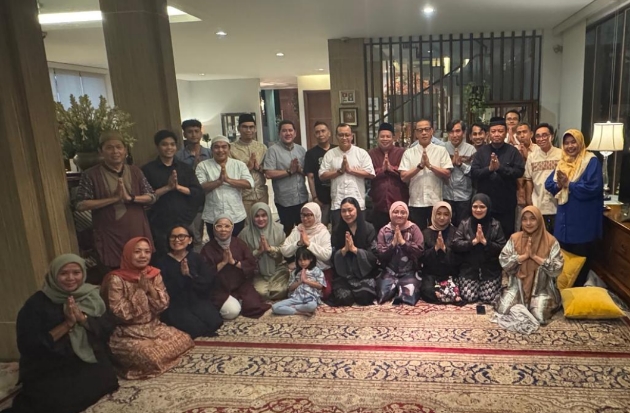 Bukber Ikafe Unhas Gaungkan Semangat Gotong Royong dalam Kebaikan