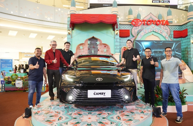 Kalla Toyota Perkenalkan New Camry Hybrid: Elegan, Sporty, & Ramah Lingkungan