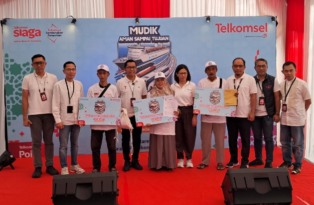 Mudik Hepi 2025: Telkomsel Berangkatkan 200 Pemudik di Makassar ke Surabaya