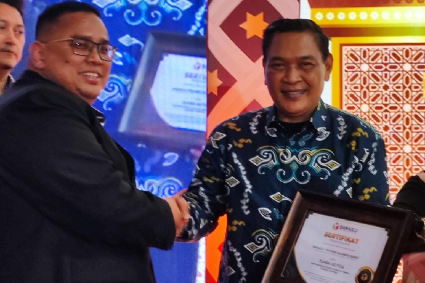 4 Bawaslu di Sulsel Terima Penghargaan SDM Award