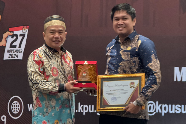 KPU Gowa Terima Penghargaan Kategori Pelaporan Sistem Pengendalian Internal Pemerintah