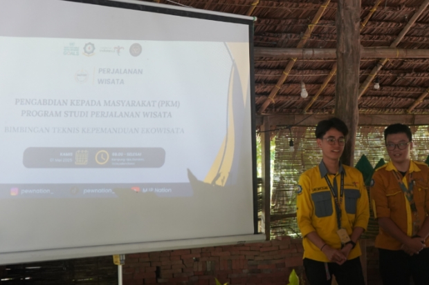 Mahasiswa Poltekpar Makassar Bantu Promosikan Wisata Kebun Dennasa