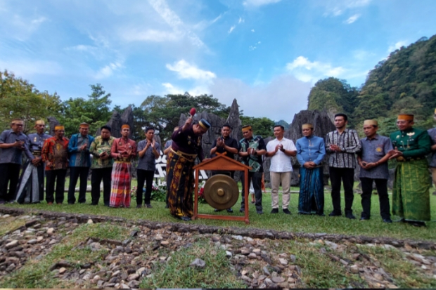 Kegiatan Budaya Gau Maraja 2025 Resmi Diluncurkan di Leang-leang