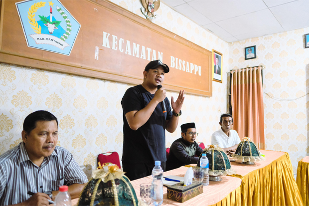 Jawab Tuntutan Warga Bonto Salluang, Bupati Uji Nurdin Pindahkan TPA ke KIBA