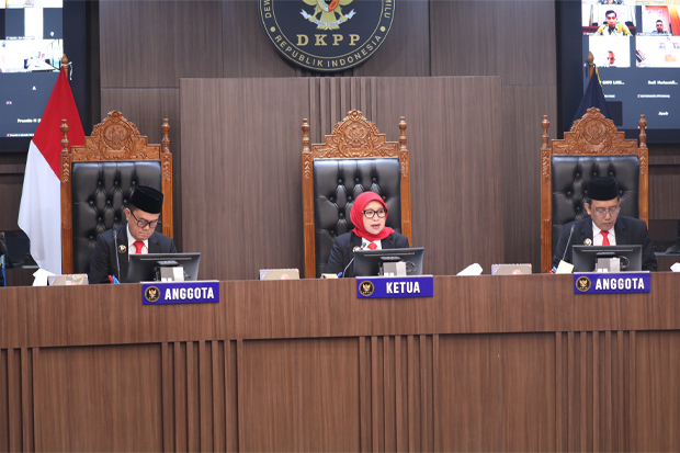 DKPP Rehabilitasi 7 Penyelenggara, Ketua Bawaslu Sulsel hingga KPU Barru