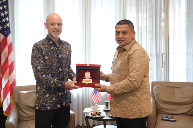 Wali Kota Munafri Bertemu Konjen Amerika Perkuat Kerjasama SDM dan Investasi