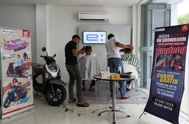 Cukur Gratis di Dealer, Konsumen Motor Honda Antusias Ikuti Ganteng Day