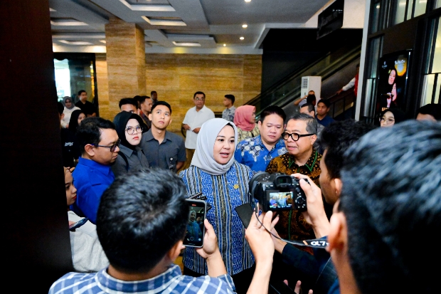 Hadiri RUPS Bank Sulselbar, Fatmawati Rusdi Dorong Berbagai Terobosan