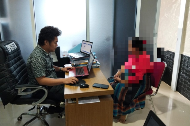 Berkedok Warung Kopi, Perempuan Diduga Mucikari Diamankan Polres Barru