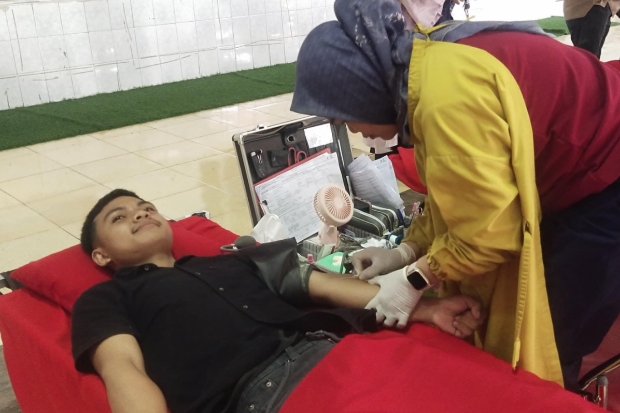 Mahasiswa KIP dan Senat STKIP YPUP Makassar Gelar Aksi Donor Darah