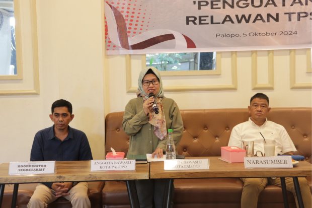 Bawaslu Palopo Imbau Segera Tertibkan APK di Sejumlah Titik Jalan