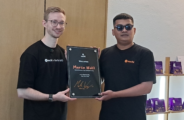 Juara Dunia Kopi Martin Wolfl Meriahkan Soft Opening Cabang Kedua Sachi Indonesia di Makassar