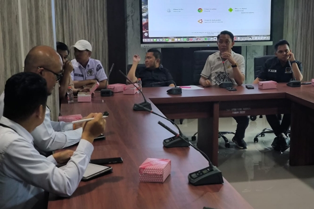 DPRD Maros Sayangkan Sikap Balai Kereta Api yang Ngotot Tutup Akses Jalan