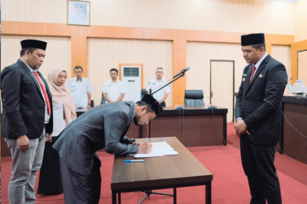 Bupati Uji Nurdin Lantik Direktur Perseroda dan PDAM Bantaeng
