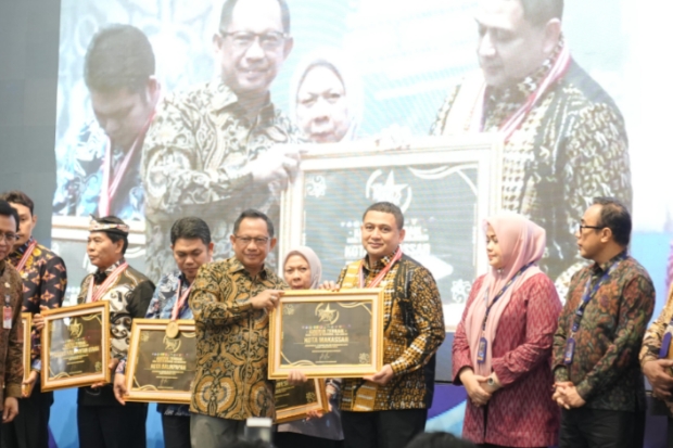 Makassar Raih Penghargaan SPM Awards, Walkot Munafri Apresiasi Kinerja SKPD