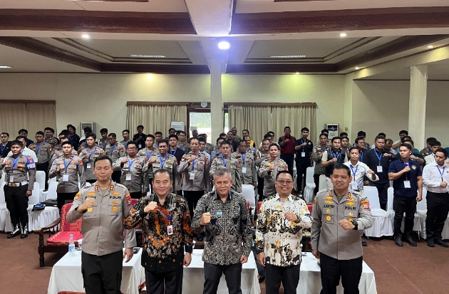 Satgas PASTI Lawan Keuangan Ilegal di Sulsel Lewat Coaching Clinic Bareng Kepolisian