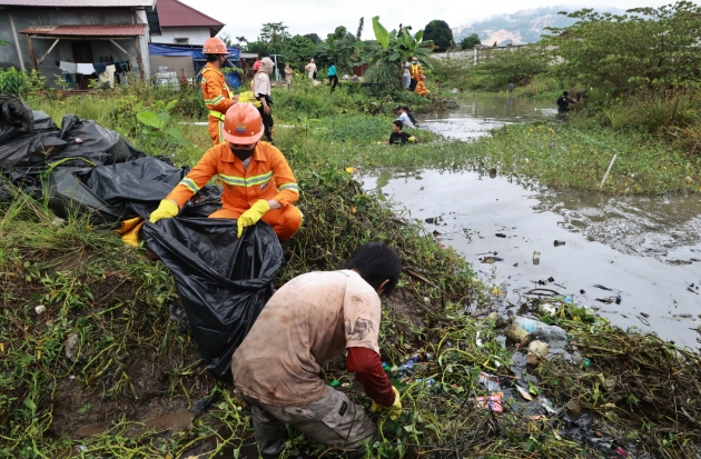 BTIIG Tanam Pohon dan Bersihkan Drainase, Komitmen Jaga Lingkungan