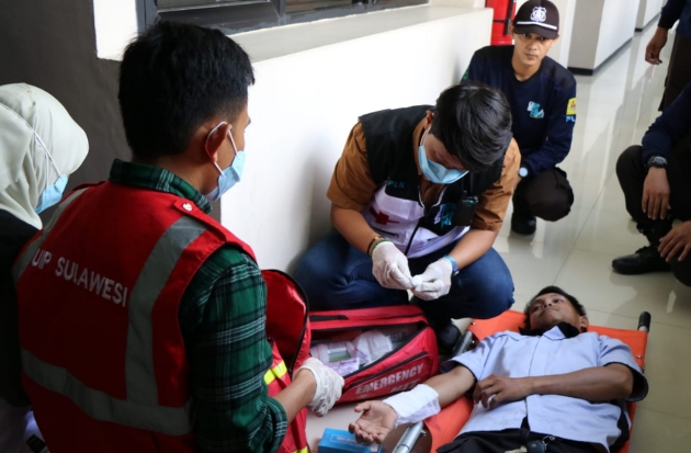 Dukung Keselamatan Kerja, PLN UIP Sulawesi Gelar Simulasi Penanggulangan Bencana & P3K