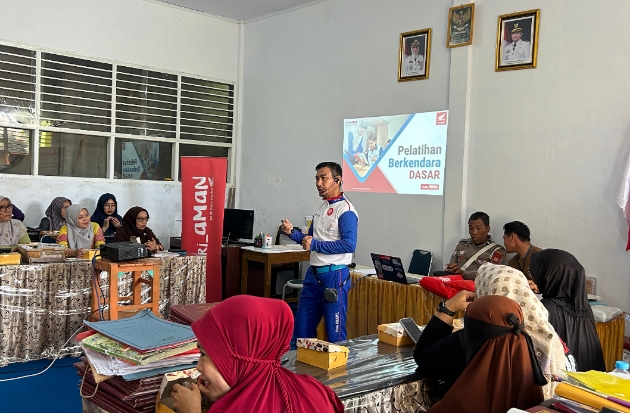 Edukasi Safety Riding Asmo Sulsel Sasar Pegawai Dinas Pendidikan Gowa