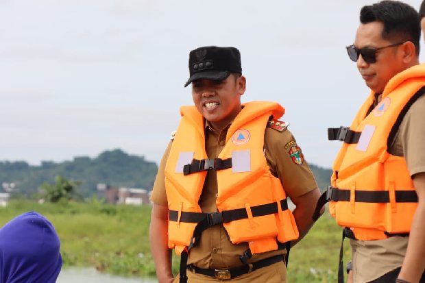 Jaga Ekosistem Danau Tempe, Pemkab Wajo Tebar 80 Ribu Benih Ikan