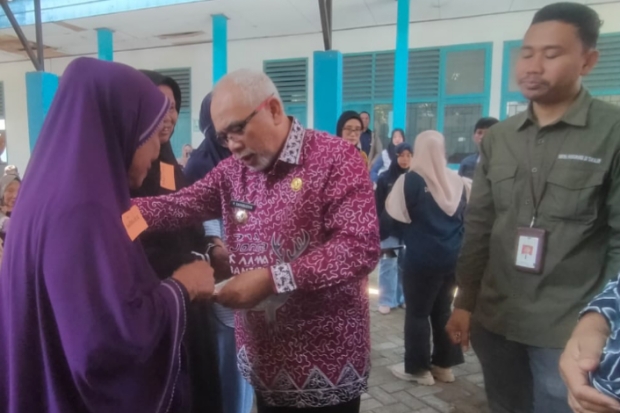 90 Warga Bantaeng Terima Bantuan Asistensi Rehabilitasi Sosial
