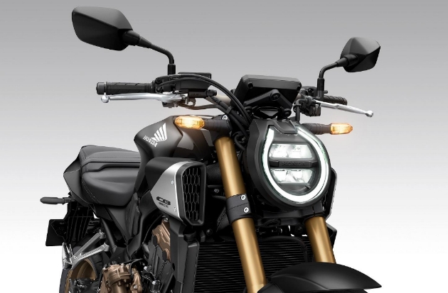 Honda CB650R Dilengkapi E-Clutch: Teknologi Kopling Otomatis Pertama di Kelasnya