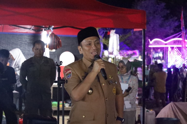 Bupati Irwan Buka Malili Night Market, Akan Berlangsung Selama 1 Bulan