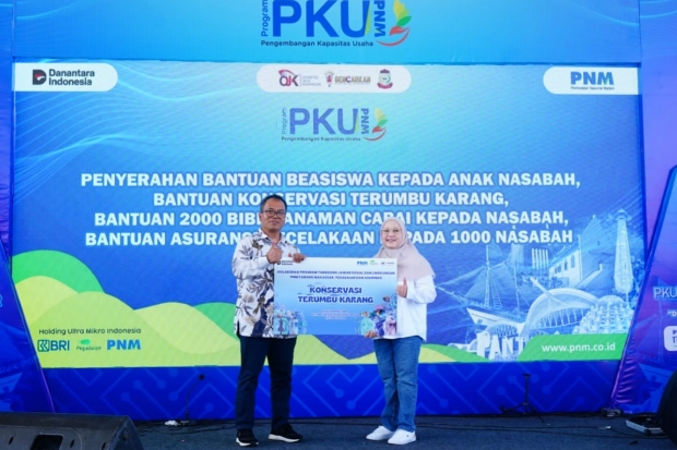 Pegadaian Makassar Serahkan Bantuan Konservasi Terumbu Karang di Pulau Barrang Lompo