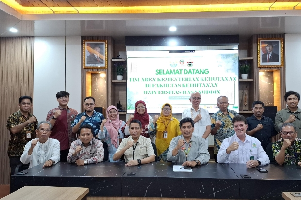 Unhas Buka Peluang Kerja Sama Pengembangan Aren dengan Kementerian Kehutanan