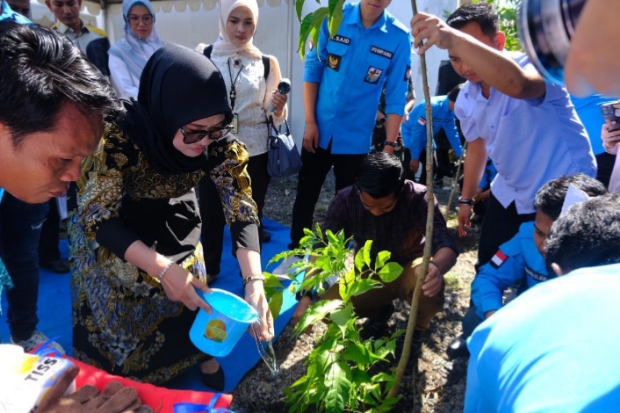 Bupati Husniah Ajak KNPI Gowa Sukseskan Program Pemerintah