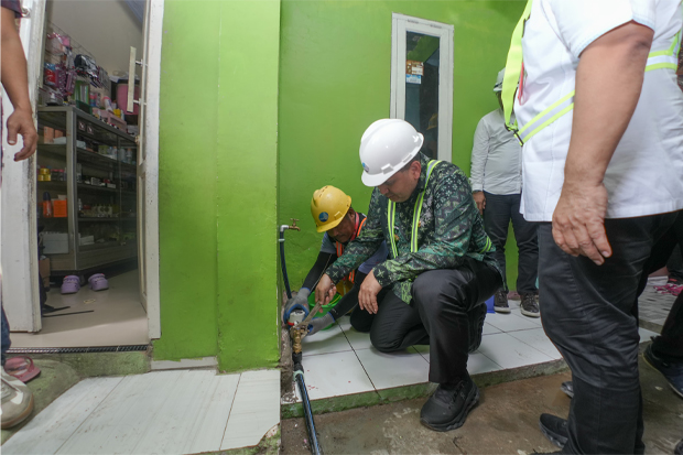 Tunaikan Janji Politik, Appi-Aliyah Wujudkan Program Sambungan Air Gratis Bagi Warga Makassar