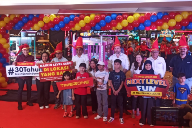 Timezone Mal Panakkukang Hadirkan Social Bowling hingga Promo Double Tizo