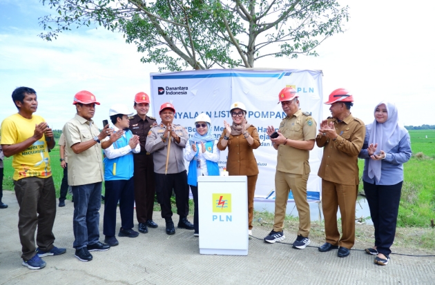PLN Bantu Petani Barru Hemat Biaya Operasional Hingga 55 Persen