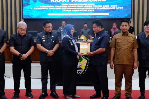 Bupati Gowa Serahkan 2 Rancangan Peraturan Daerah ke DPRD