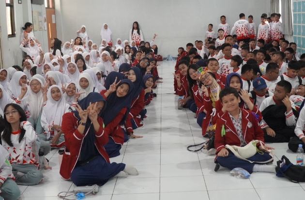 MPLS SMP Telkom Makassar Ditutup Penuh Haru dan Harapan