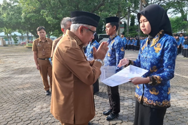 209 PPPK dan Dua CPNS STTD Bantaeng Terima SK Pengangkatan
