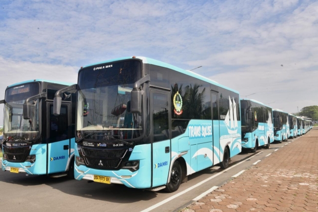 Bus Trans Sulsel Layani Masyarakat Pagi-Malam, Gratis hingga Desember 2025
