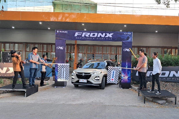 Suzuki Fronx Resmi Mengaspal di Sulselbar, 20 Unit Perdana Diserahkan ke Konsumen
