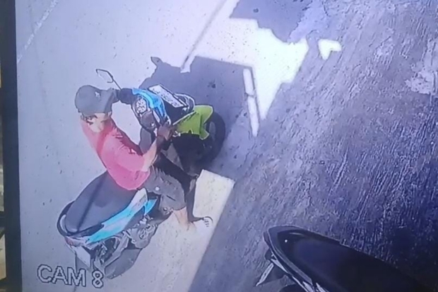 Waspada Pencurian di Siang Hari, Hitungan Detik Motor Warga Raib